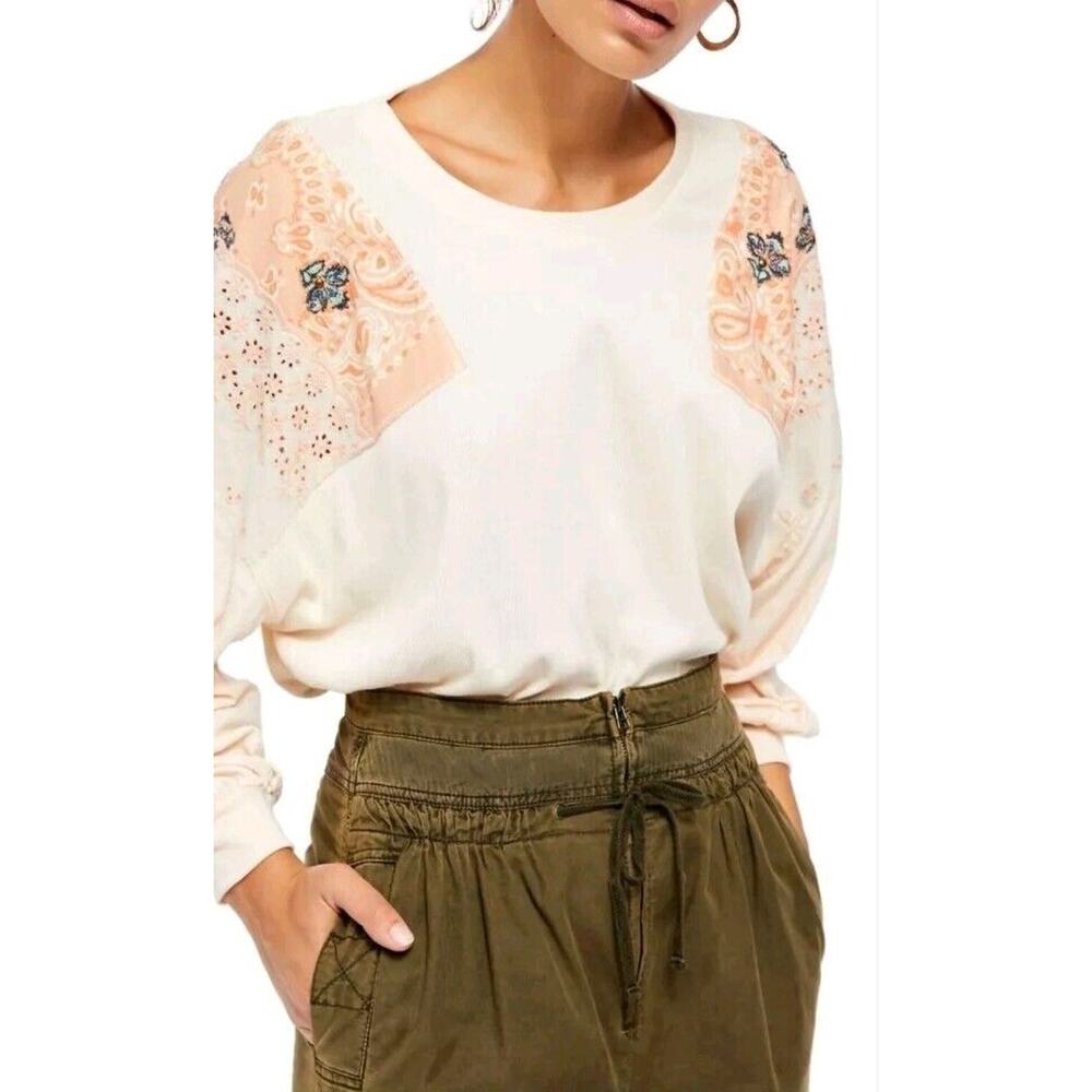 We the Free Feelin It Tee in Peach Floral Embroidered Size Small Oversized